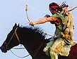 Indianershow Ompah:Waffenkunst zu Pferd